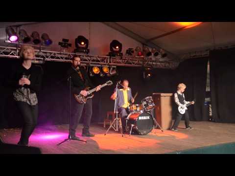 triggerfinger live with selah sue