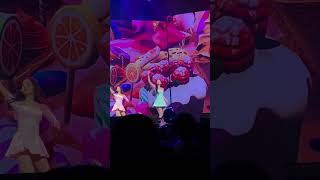 Download lagu [4K] 230421 - Ice Cream Cake Red Velvet 레드벨벳 R to V concert in Singapore mp3