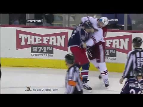 Lee Stempniak vs Chris Clark Feb 25, 2011