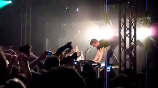 [HD] Matt & Kim - Cinders (Live in Paris @ la Fleche d'Or, March 24th, 2011).MTS