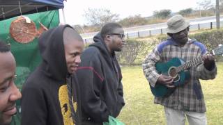 Download lagu Jabba freestyle on roadside with street musician mp3