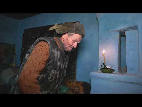 Viaţa într-un sat izolat din Munţii Buzăului, cu opt locuitori. Nu au avut niciodată televizor