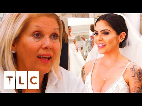 Cami Li Sacrifices Her Dream Black Dress To Make Her Mum Happy | Say Yes To The Dress US