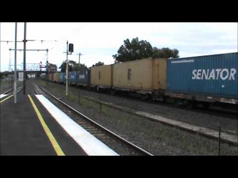 G542-DL50-G536, MC2 freight at Middle Footscray 13/11/11