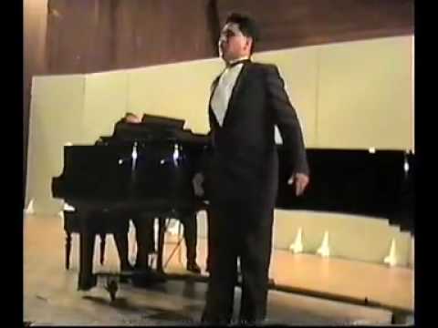 Enrique Ambrosio - tenor