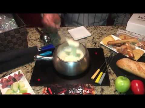 Classic Alpine Cheese Fondue