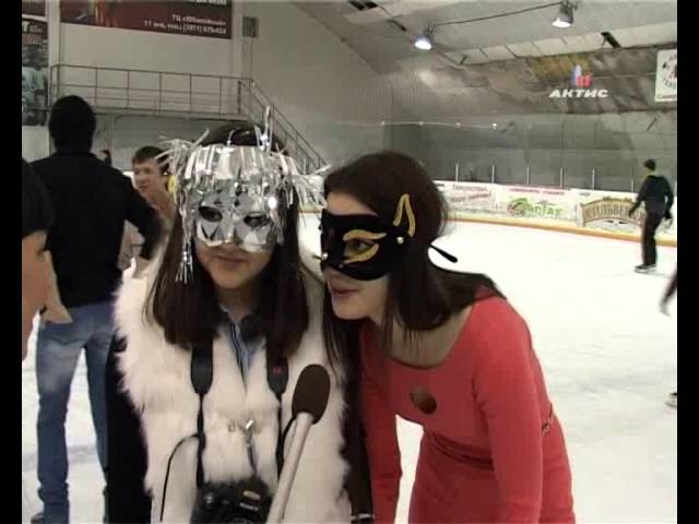 Ангарские студенты встретили Татьянин день на льду «Ермака»