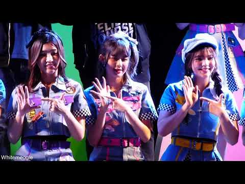 Mobile, Jennis, Orn ฺBNK48 น่ารักๆช่วงถ่ายรูปที่งาน Grab Urban Night Fest 14112019