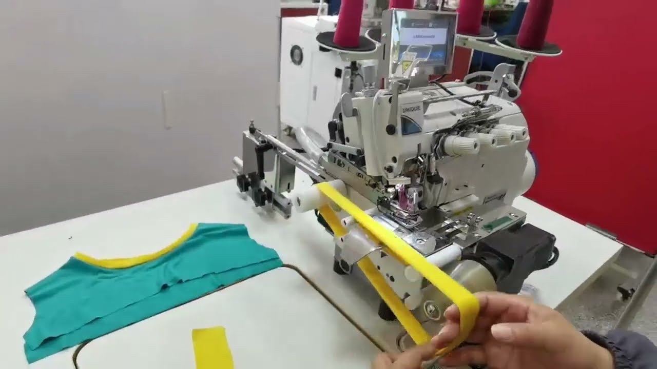 Automatic collar attaching overlock sewing machine EXT5114DD-EUT-RLKA