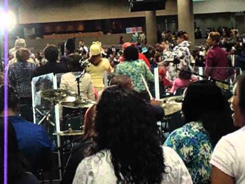 JOSH MAYFIELD Hits The Military Bump - COGIC AIM 2012