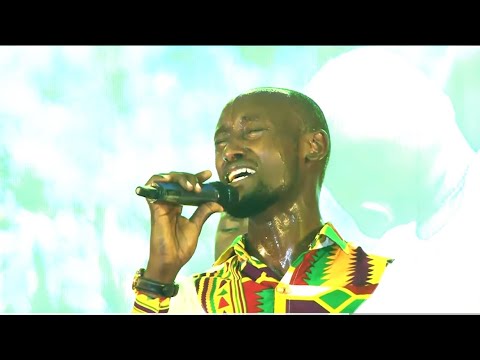 Otwebembere ft David Kenneth Murungi (Live)