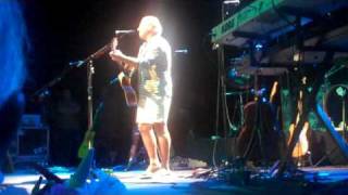 Jimmy Buffett - The Wino And I Know - Paris France 2009