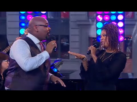 'The Lion King,' 'Aladdin' Casts Face Off in Broadway Sing-off