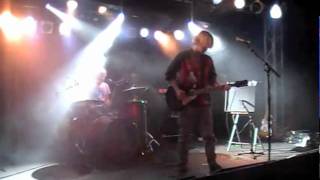 Same old Crawl - Dinosaurs Are Still Alive