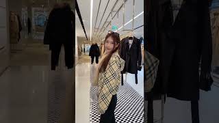 巴宝莉新款战马夹克女生秋季外套"Styling Burberry's NEW Equestrian Jacket | Fall Fashion Must-Have! 🍁✨"