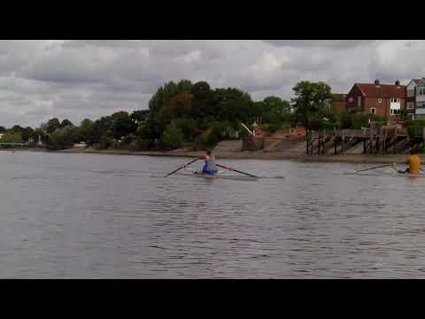sculling courses at Tideway Scullers School