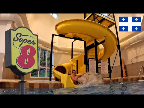 Seltsame Hotel-Wasserrutsche im Super 8 Sainte Agathe