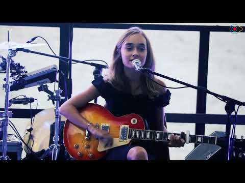 Chant Corse ⸱ Stella Mossion - Mi Ne Vogu (Porticciolo, 2017)