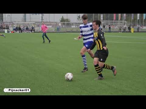 OLIVEO JO17-1 - Wilhelmus JO17-4 jeugdvoetbal wedstrijd Pijnacker