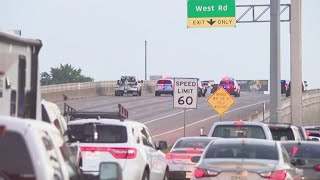 Deadly crash shuts down I-45 headed north at SH-249