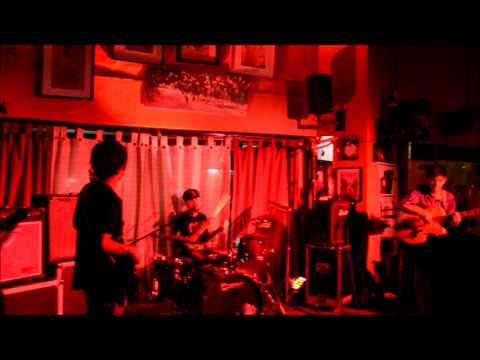 MELLOW SUBMARINE CHASE YOU