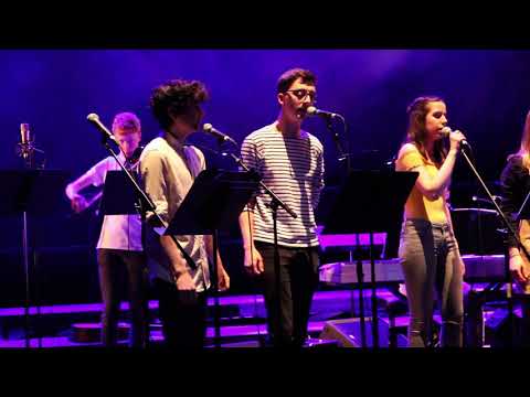 Believer d'Imagine Dragons, par les élèves de l'école de musique intercommunale Rive Sud.