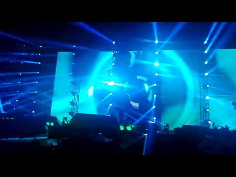 Quebonafide - Hypebae ft. Sfera Ebbasta LIVE (Quefestiwal 2018)