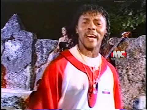 Kazzabe - El Amor de Una Rosa (Video Oficial) Musica de Colección 🇭🇳