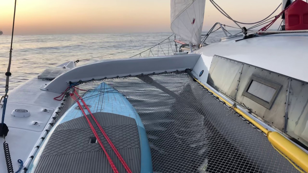 Ravenswing sunrise run departing Los Angeles