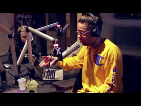 Aron Can rappar í beinni (LIVE)