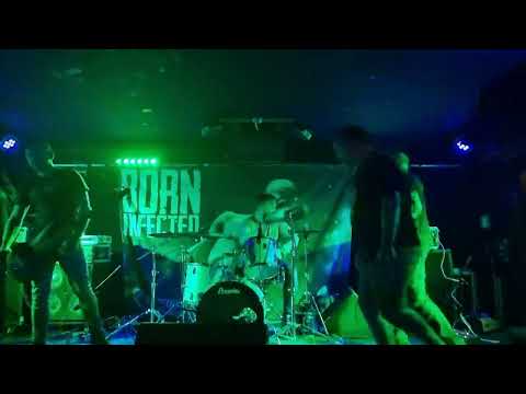 born infected live at innocent (Hengelo)