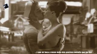 Duermes mientras yo escribo Marta Sánchez letra Subtitulada