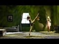 Sia Performs 'Chandelier' Sia Performs 'Chandelier'