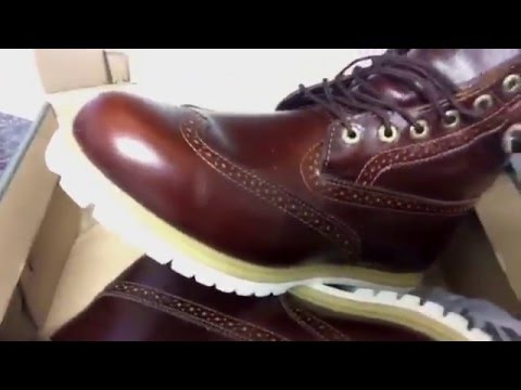 Tino Kamal: SwaggaBot - Timberland Box Opener