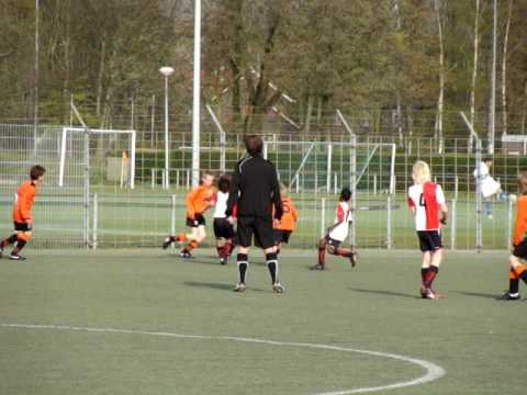 sc Feyenoord E3/E4 - De Meern E1 20-04-2010