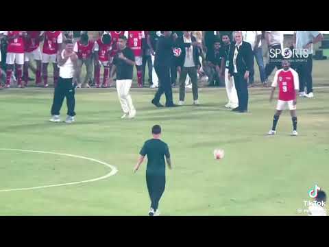 Messi with the best Indian striker 🤣