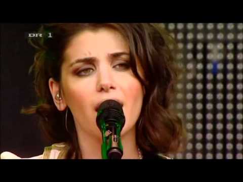 Katie Melua - Nine million bicycles (live ledreborg castle festival)