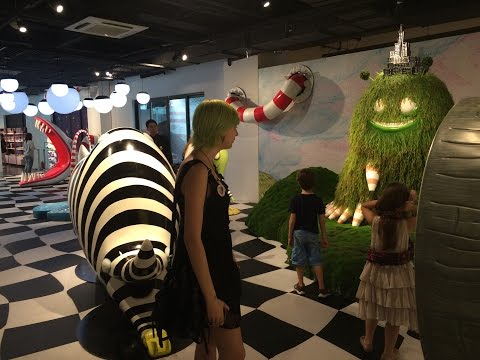 , title : 'The World of TIM BURTON Exhibit in Shanghai!!'