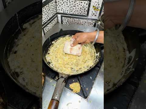 Bengali Style Crispy Fish Kabira Recipe In Kolkata #kolkata #fishkabiraji #shorts