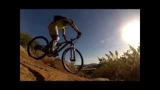 preview picture of video 'Descida técnica de mountain bike no Cristo Rei em Cajazeiras-PB'