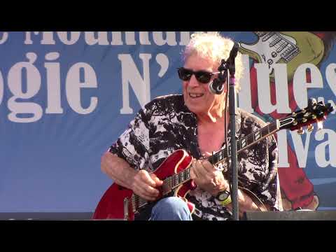 Elvin Bishop's Big Fun Trio - Keep on Rollin'