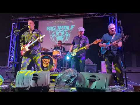 Walk in my shoes - Big Wolf Band at the Forum Darlington. (Tama Star walnut & Starphonic Snare)