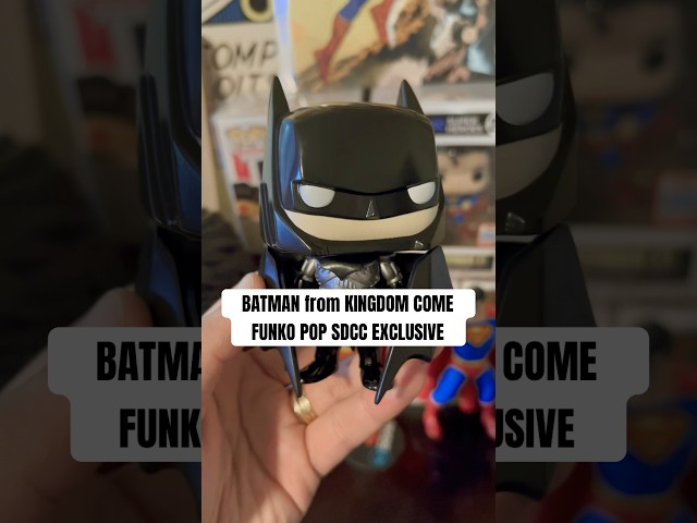 Vídeo relacionado con Funko Pop! Keychain: BM 85th - Batman - (Soaring) - Batman 1989 - Minifigura de Vinilo Coleccionable Llavero Original - Relleno de Calcetines - Idea de Regalo- Mercancia Oficial - Movies Fans