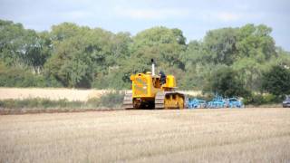 preview picture of video 'CAT D8 ploughing at Diseworth'