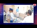 ఫ్యాక్టరీలో నల్లమందును ఎక్సైజ్ అధికారులు పట్టుకున్నారు - Video