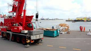 preview picture of video 'Bohrturmschiff Versorgungsschiff Schlepper ships port Hafen haven Den Helder 2012'
