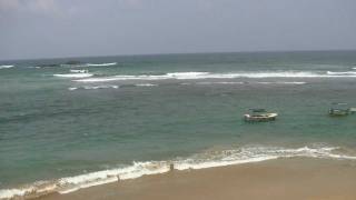 preview picture of video 'アキーラさん宿泊！Srilanka・ヒッカドゥワ・Coral-seas-beach-resort,Hikkaduwa3'
