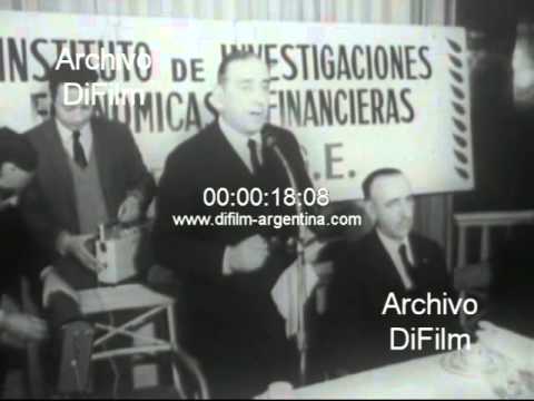 DiFilm - Jose Gelbard en comida de la CGE 1968