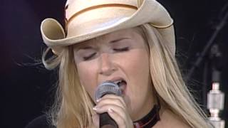 Trisha Yearwood - There Goes My Baby (Live at Farm Aid 1999)
