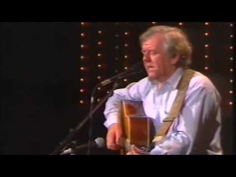 The Town I Loved So Well - Paddy Reilly